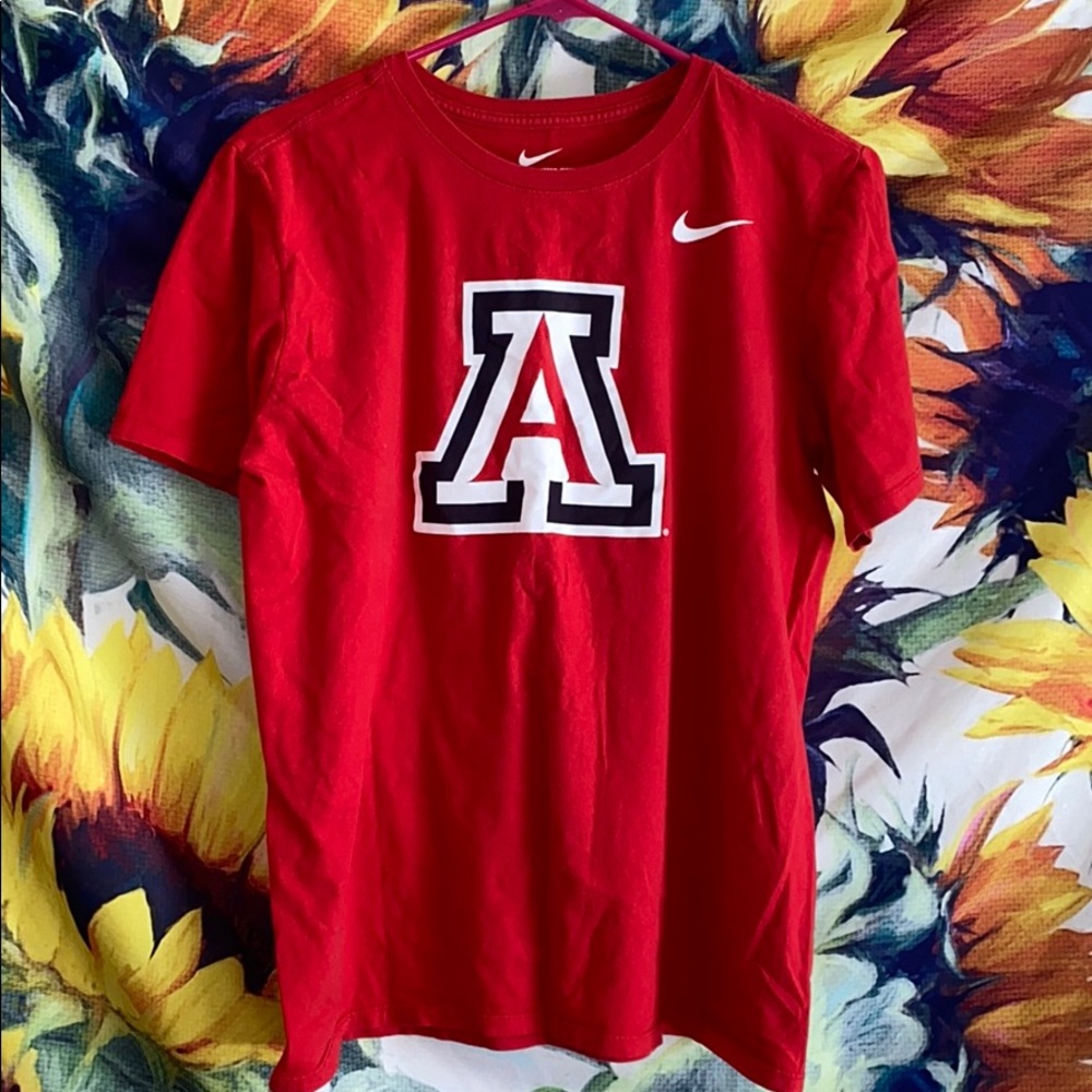 Nike tee
